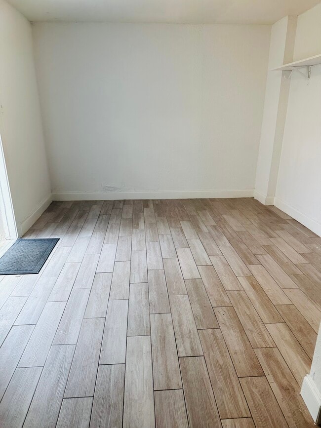 7901 NW 66th Ter, Unit Efficiency