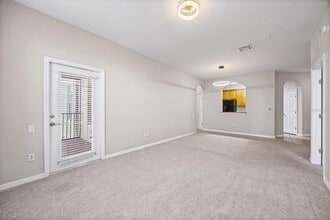 1355 Venezia Ct in Davenport, FL - Building Photo - Building Photo