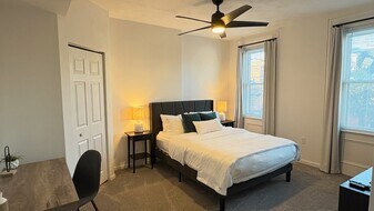 2202 Sarah St, Unit 2 in Pittsburgh, PA - Building Photo