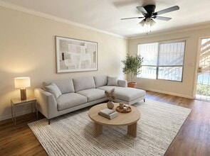 Bungalows in Los Angeles, CA - Building Photo - Building Photo