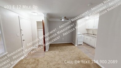 401 E Twelve Mile Rd in Royal Oak, MI - Building Photo - Building Photo