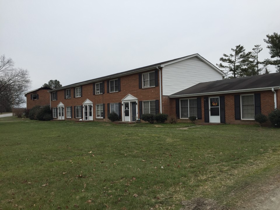 Lionchase Apartments in Thomasville, NC - Building Photo