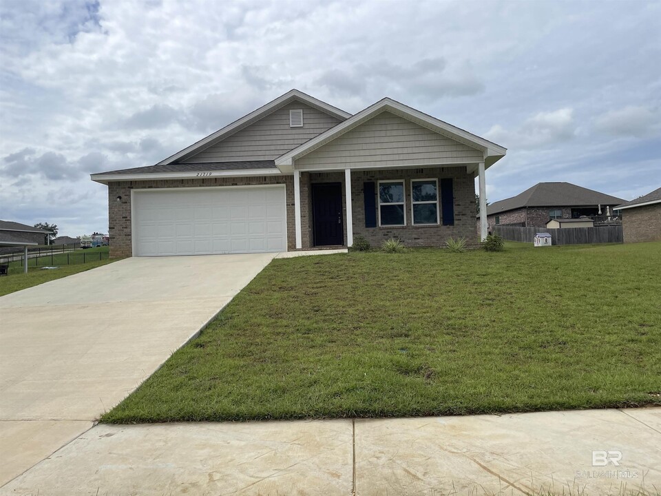 21719 Sutherland Cir in Fairhope, AL - Building Photo