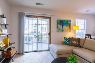 The Vista at Rocky Fork in Gahanna, OH - Building Photo - Building Photo