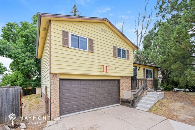 9338 W Lake Dr in Littleton, CO - Building Photo - Building Photo