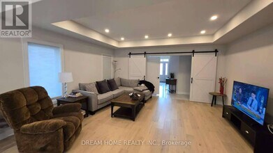 112 Plewes Dr in Collingwood, ON - Building Photo - Building Photo