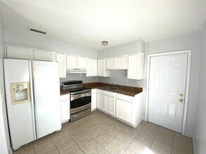 217 57th Ave E in Bradenton, FL - Building Photo - Building Photo