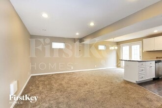 17801 Old Jamestown Rd in Florissant, MO - Building Photo - Building Photo