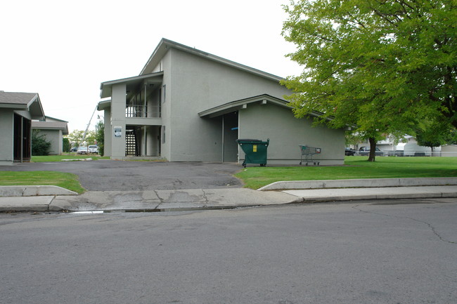 6703 N Standard St in Spokane, WA - Building Photo - Building Photo