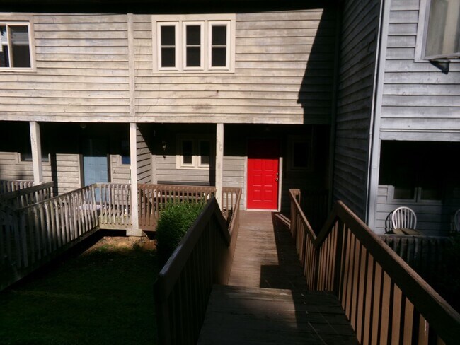property at 1074 Hickory Glen Rd