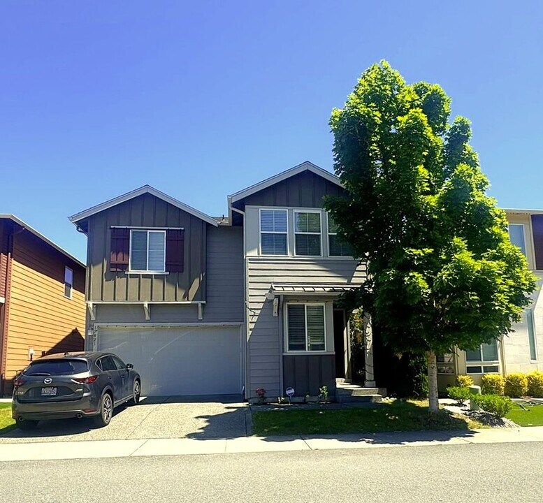 17821 38th Dr SE in Bothell, WA - Building Photo