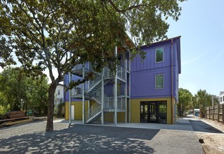 106 E Hudson Ave in Charleston, SC - Building Photo - Building Photo