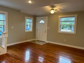 63 Hillcrest Rd in Braintree, MA - Building Photo - Building Photo