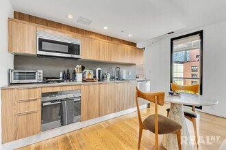 50 N 1st St in Brooklyn, NY - Building Photo - Building Photo