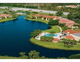 12760 Vista Isles Dr in Sunrise, FL - Foto de edificio - Building Photo
