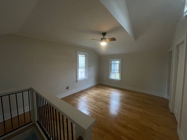 1822 N Warren Ave in Milwaukee, WI - Building Photo - Building Photo