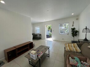 1130 NE 3rd Ave in Fort Lauderdale, FL - Building Photo - Building Photo