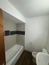 1671 Maple Ln-Unit -3 in Elgin, IL - Building Photo - Building Photo