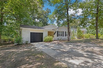 5256 Covenwood Dr in Fayetteville, NC - Building Photo - Building Photo