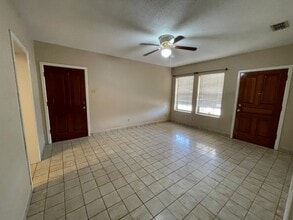 2015 Rosario St in Laredo, TX - Building Photo - Building Photo