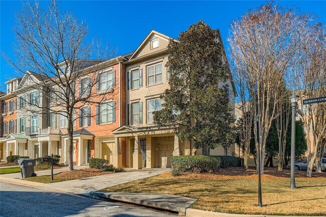 6414 Queens Court Trace in Mableton, GA - Foto de edificio - Building Photo
