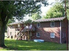 918-920 E Main St in Danville, KY - Foto de edificio - Building Photo