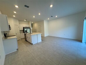 3579 Mayfair Pl in Poinciana, FL - Building Photo - Building Photo