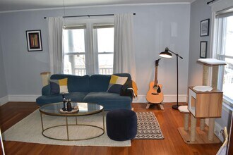 23 Central Rd, Unit 1 in Somerville, MA - Foto de edificio - Building Photo