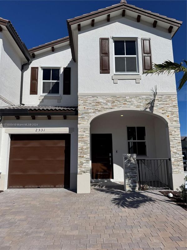 property at 2531 SE 29th St