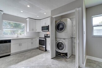 10131 NW 35th St in Coral Springs, FL - Building Photo - Building Photo