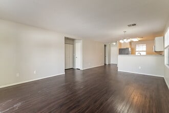 614 Ana Raquel Ave in North Las Vegas, NV - Foto de edificio - Building Photo