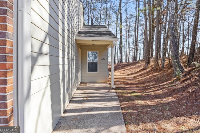 5454 Glen Haven Dr in Atlanta, GA - Building Photo - Building Photo