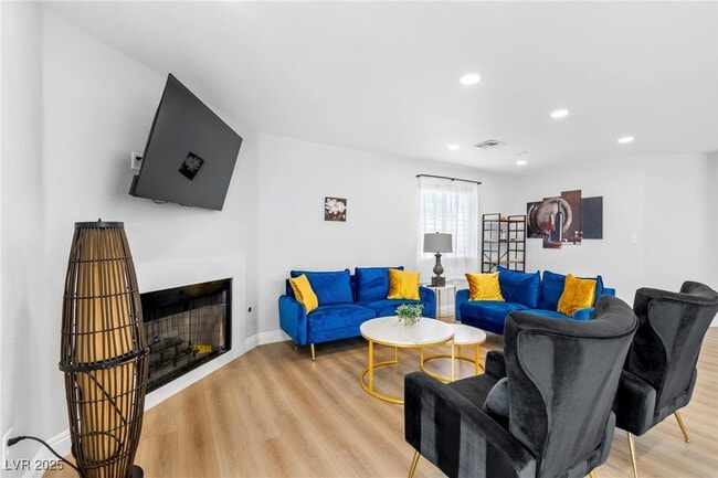 2701 Sattley Cir