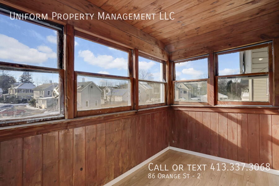 86 Orange St-Unit -2 in Westfield, MA - Building Photo