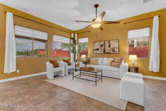 17564 W Verdin Rd in Goodyear, AZ - Building Photo - Building Photo