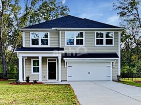 1120 Alice Smalls Rd in Mount Pleasant, SC - Building Photo