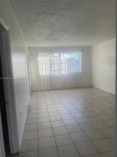 2940 NE 203rd St in Aventura, FL - Building Photo - Building Photo