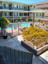 530 Avenue G in Redondo Beach, CA - Building Photo - Building Photo