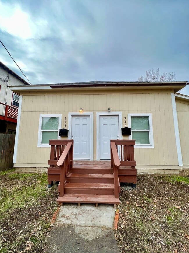 property at 338 N 11th St