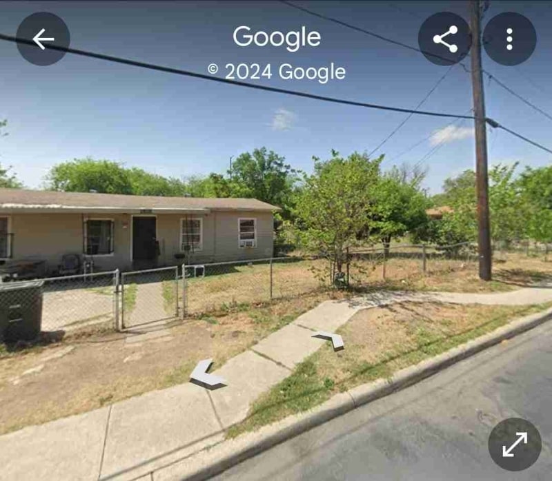 1818 Hays St in San Antonio, TX - Building Photo