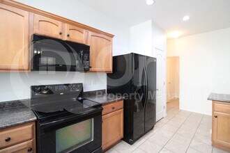 8147 W Lynwood St in Phoenix, AZ - Building Photo - Building Photo