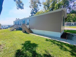 2008 Falcon Terrace NW in Stewartville, MN - Building Photo - Building Photo