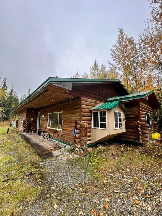3053 Vfw St in North Pole, AK - Building Photo