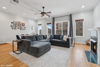 426 N Noble St in Chicago, IL - Building Photo - Building Photo