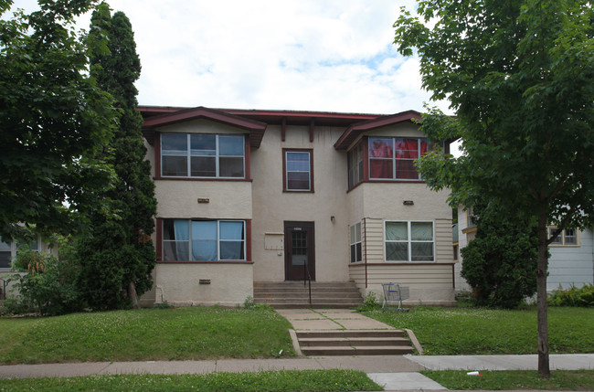 2917 S 31st Ave in Minneapolis, MN - Foto de edificio - Building Photo