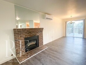 405 Pennie Ln in Bremerton, WA - Building Photo - Building Photo