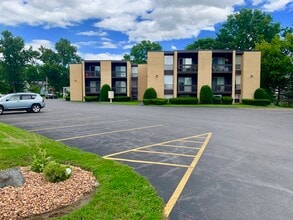 South Bay Apartments in North Syracuse, NY - Building Photo - Building Photo