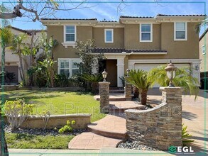 22052 Halsted St in Los Angeles, CA - Building Photo - Building Photo
