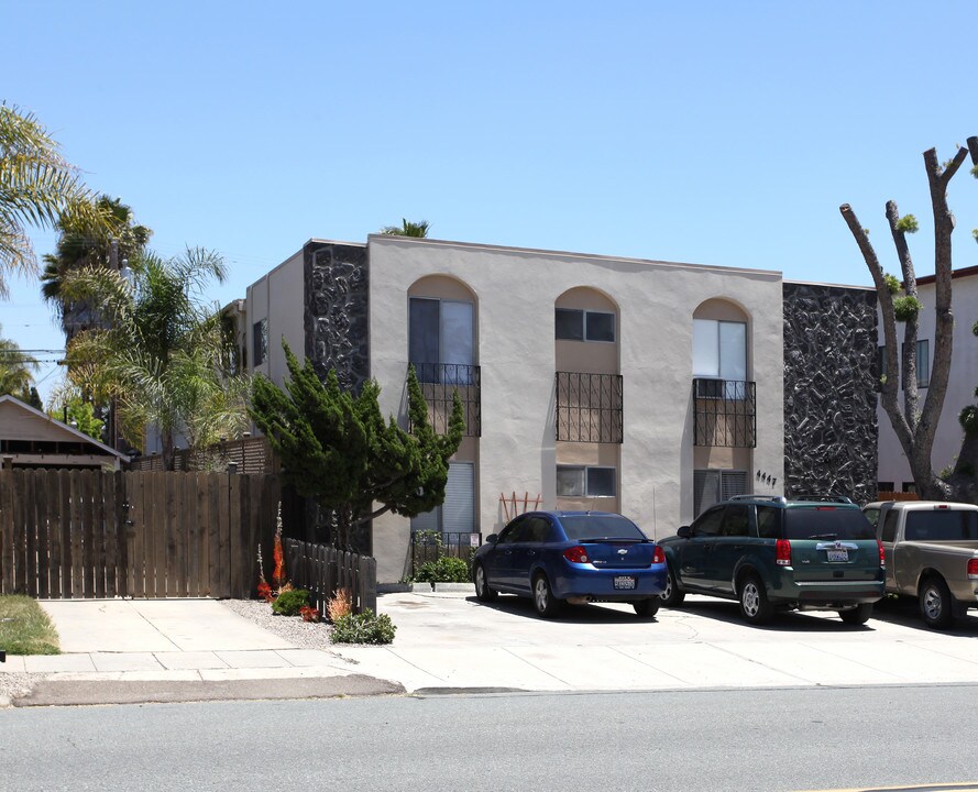 4447 Marlborough Ave in San Diego, CA - Building Photo