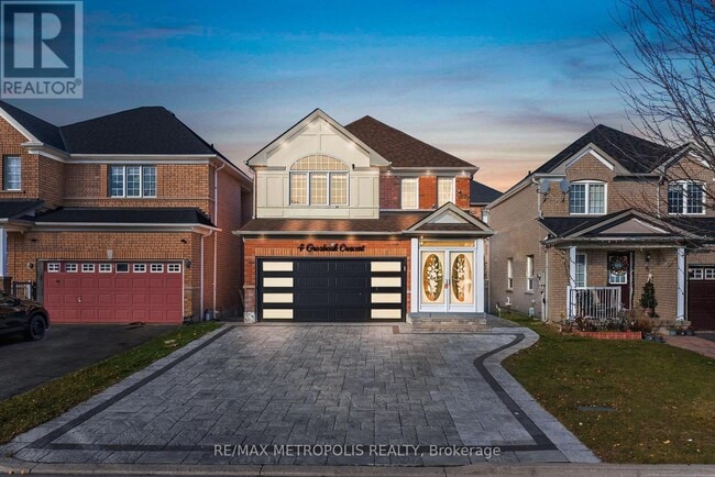 property at 4 Grosbeak Crescent